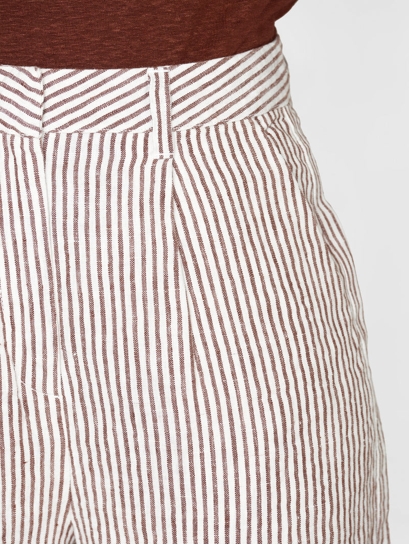 KnowledgeCotton Apparel - WMN POSEY wide high-rise striped linen shorts - GOTS/Vegan Shorts 8026 Brown stripe